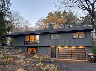 2710 Kelly Ave, Excelsior, MN 55331