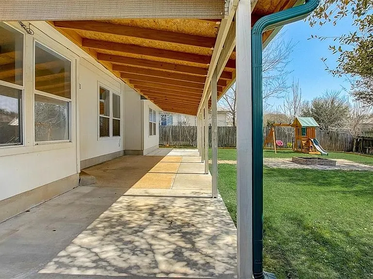 104 Cattail Cv — Photo 26