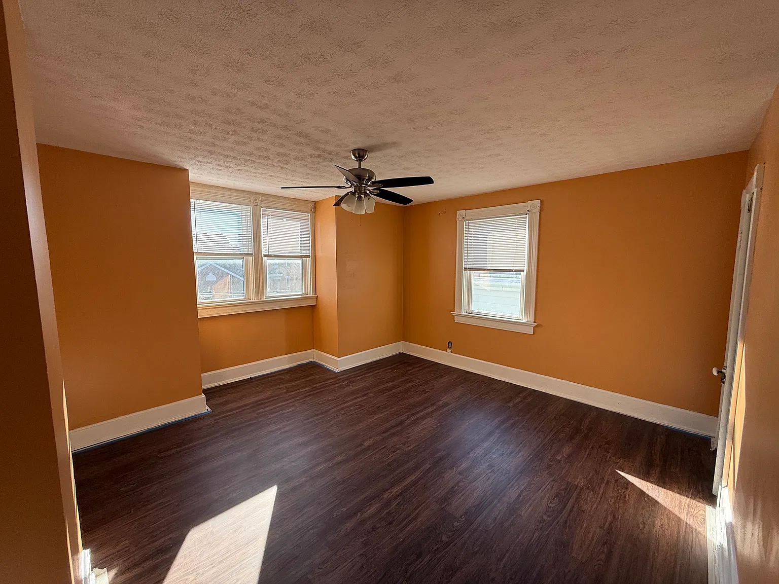 3 bed, 1800 sqft, $1,740 — Photo 2