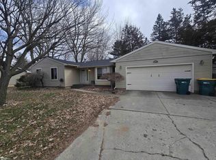 620 Carpenter Rd, Flushing, MI 48433