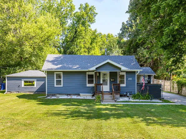 2751 Sheridan Ave, Des Moines, IA 50310