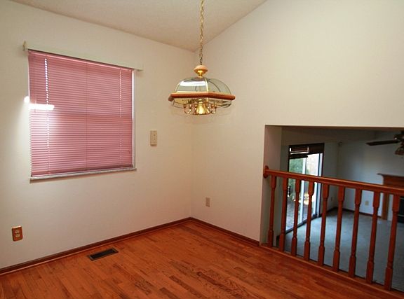 5th image of 8418 Priestley Dr