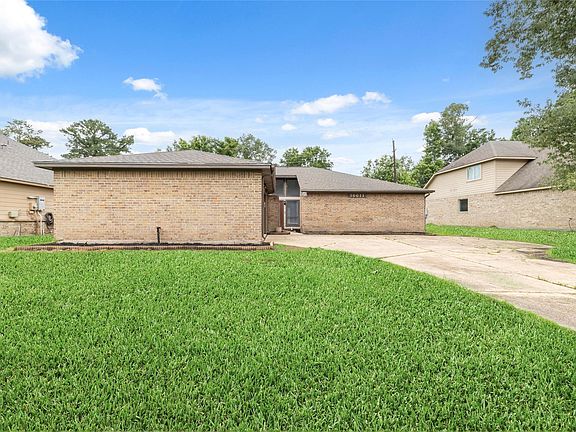 3rd image of 16611 N Quadrant Ct