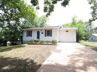 1015 Richeson Rd, Potosi, MO 63664