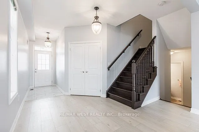 3 bed, $3,400 — Photo 2