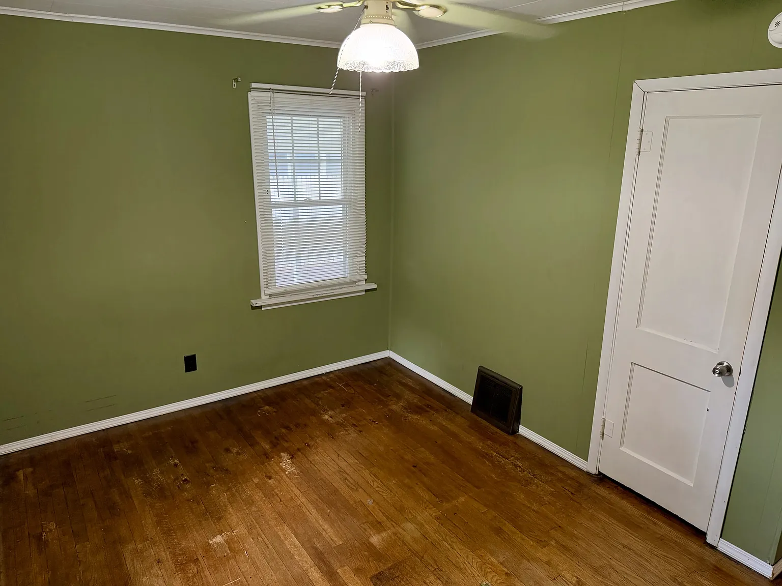 2 bed, 720 sqft, $1,000 — Photo 3