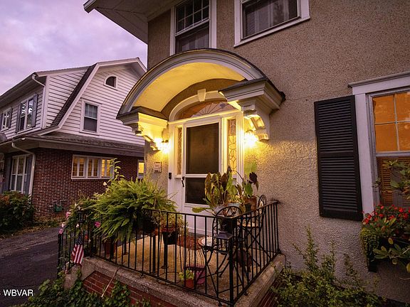 5th image of 1315 Walnut St