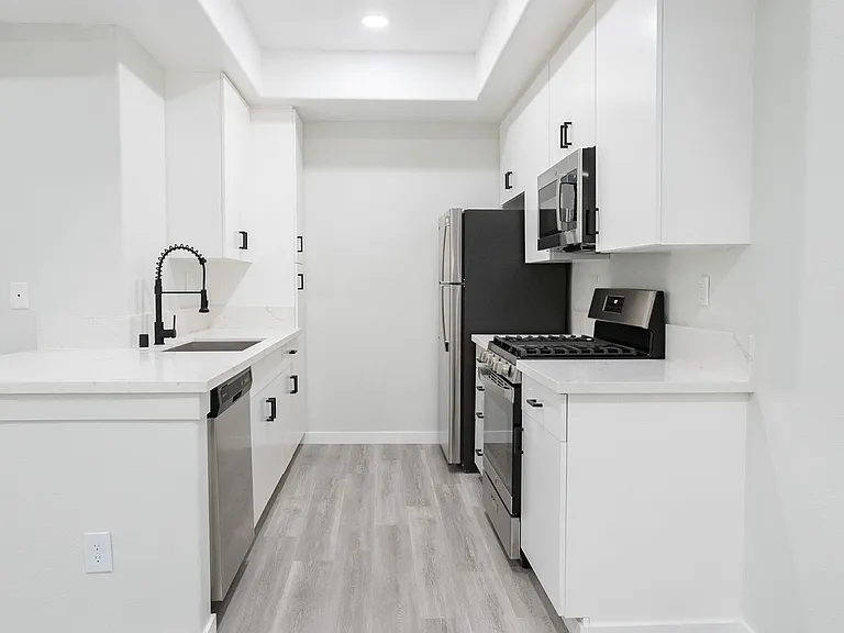 2820 Sawtelle Blvd — Photo 38