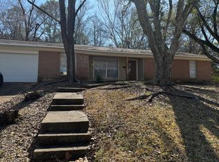1663 Winchester St, Jackson, MS 39211