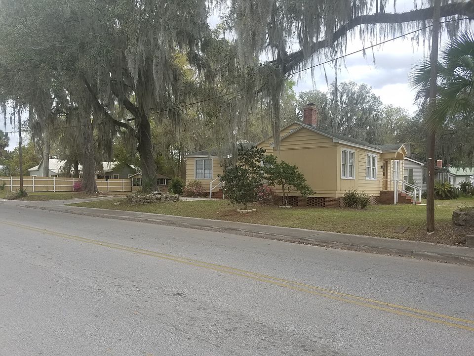1st image of 441 NW Hillsboro St