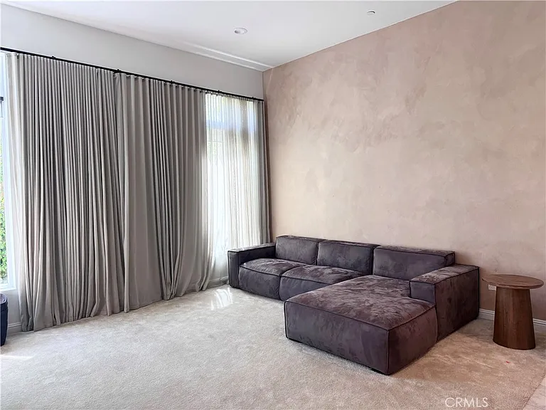 20816 Pine Cone Cir — Photo 16
