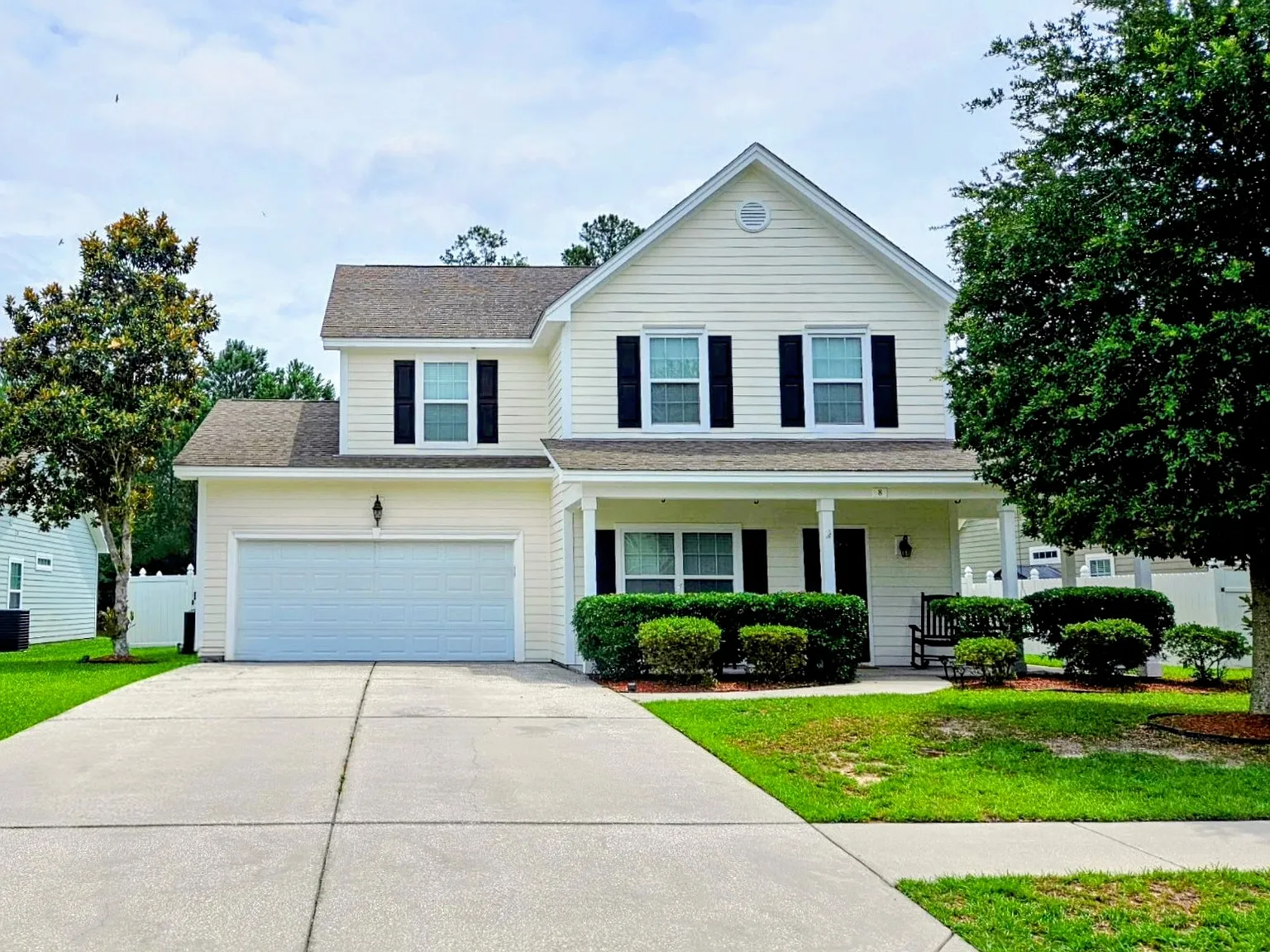 4 bed, 2.5 bath, 1840 sqft, $2,750 — Photo 2
