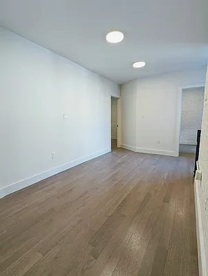 Rented by Compass | media 21