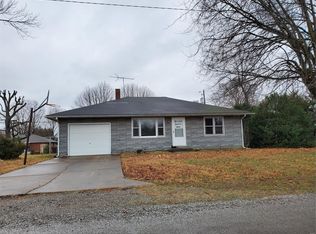 506 S Randall St, Steeleville, IL 62288