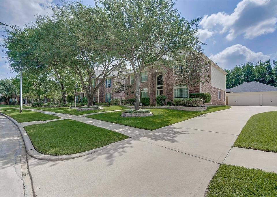 1st image of 13524 Greenwood Manor Dr
