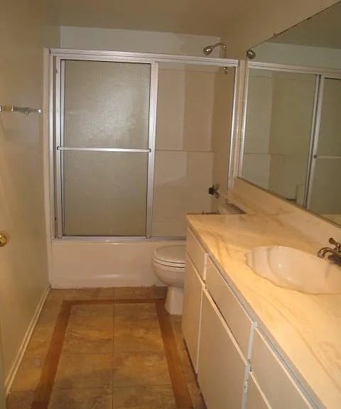 6591 Hazeltine Ave #305 — Photo 4