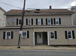 26 Fairmount St #1R, Woonsocket, RI 02895