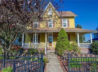 211 E Broad St, Quakertown, PA 18951