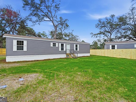 3rd image of 93 Thrasher Ln E