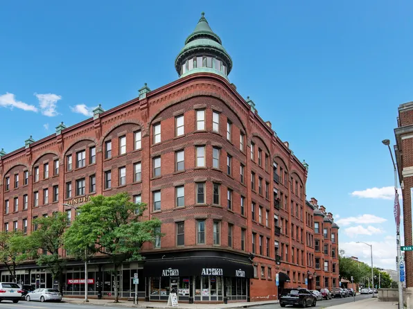 1 Linden Place APT 403, Hartford, CT 06106