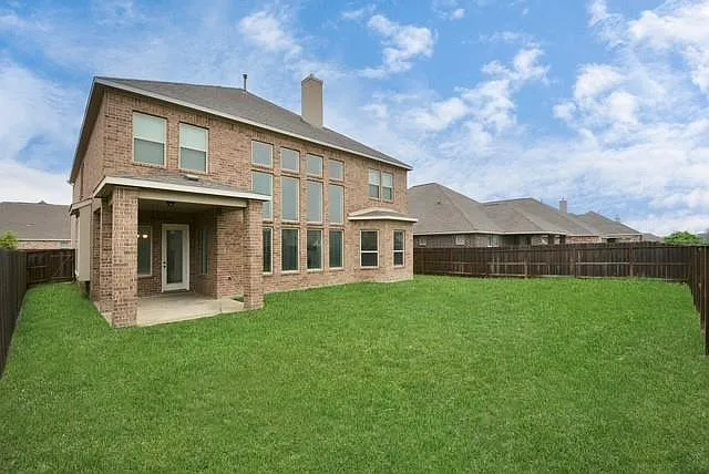 22368 Misty Woods Ln — Photo 15
