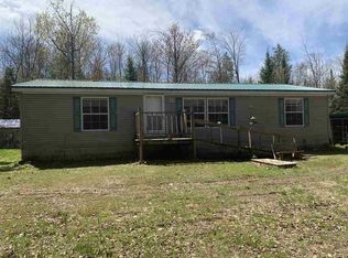 N21190 Stillwater Dr, Niagara, WI 54151