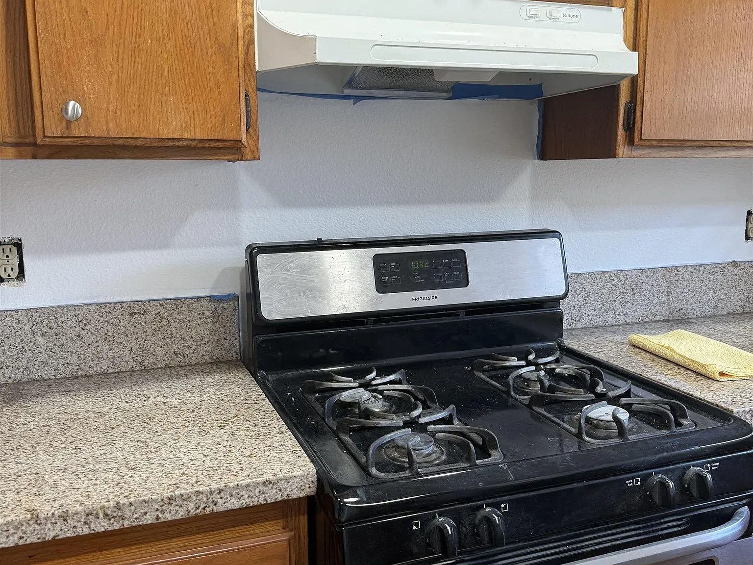 3 bed, 2.0 bath, 1334 sqft, $3,450 — Photo 3