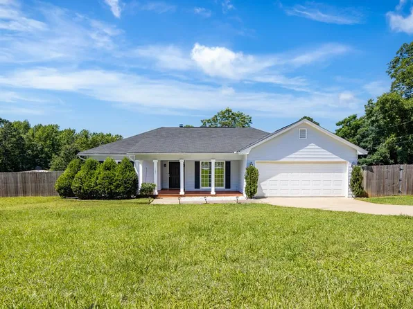 187 Mountain View Rd, Hamilton, GA 31811