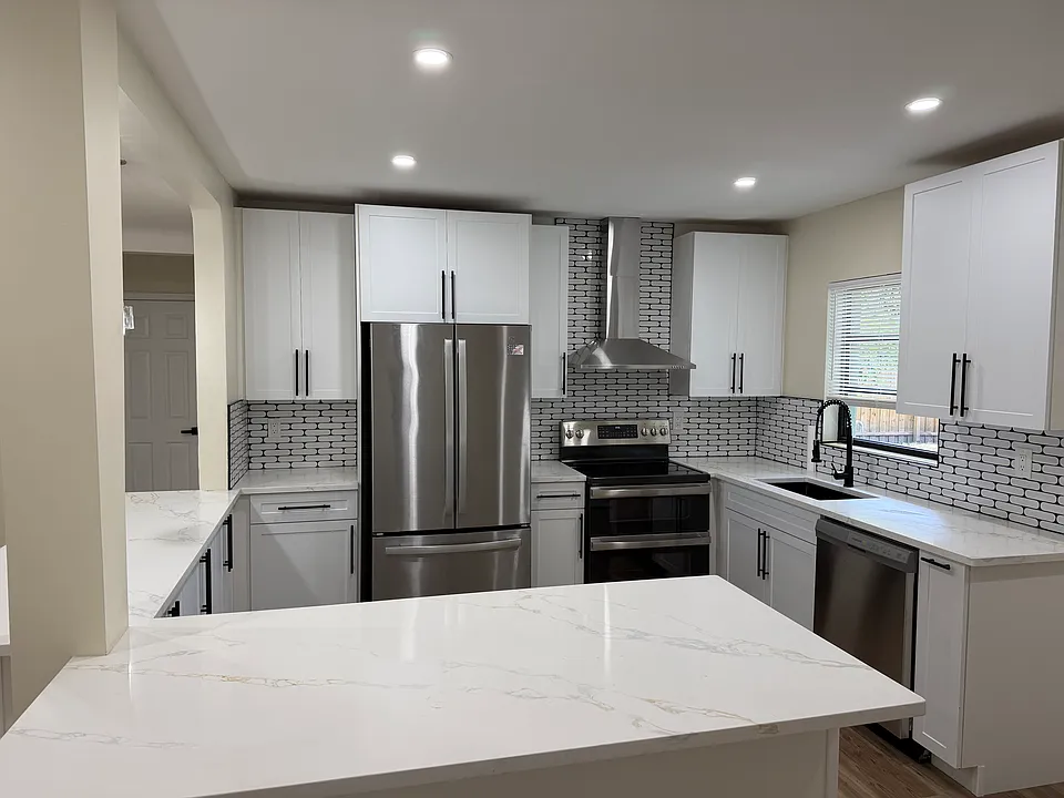 1418 Dexter Dr