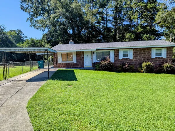 201 Magnolia Cir SE, Milledgeville, GA 31061