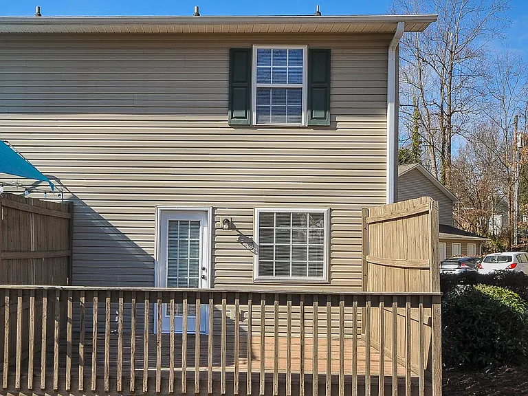 303 Waddell Rd — Photo 17