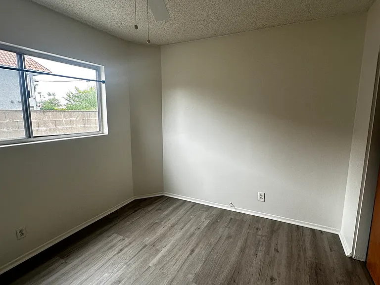 8925 La Puebla Ave #I — Photo 11