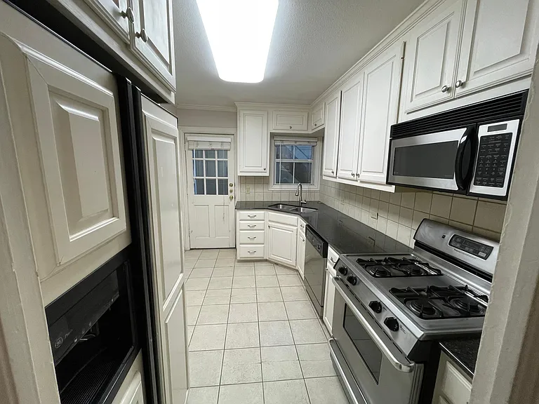 4437 Emerson Ave #2 — Photo 8