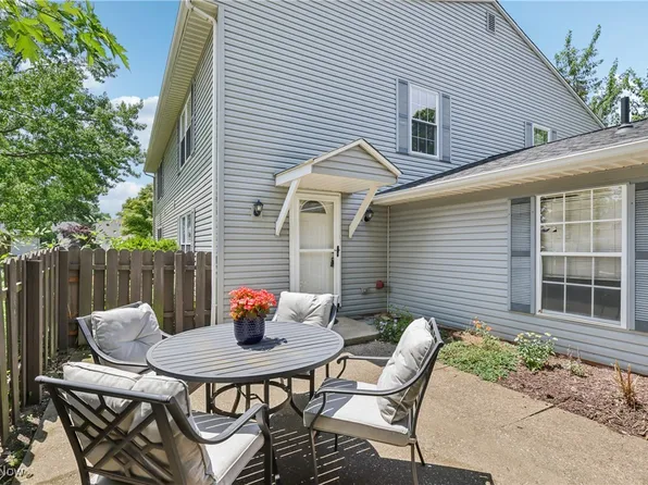 7979 Independence Dr APT B, Mentor, OH 44060