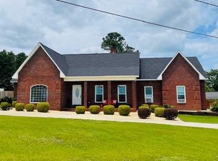 44 Carriage Ln, Monroeville, AL 36460