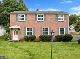 4049 N Warner Rd, Lafayette Hill, PA 19444