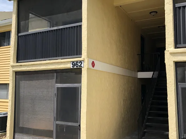 962 Lake Destiny Rd, Altamonte Springs, FL 32714