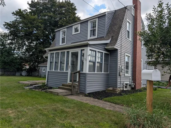 829 Broadway St, Elmira, NY 14904