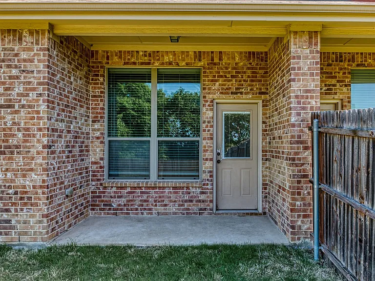 339 Orbit Dr — Photo 23