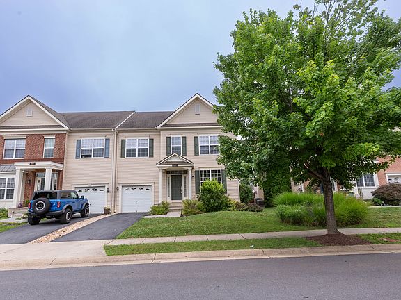 2nd image of 305 Lewisburg Ln
