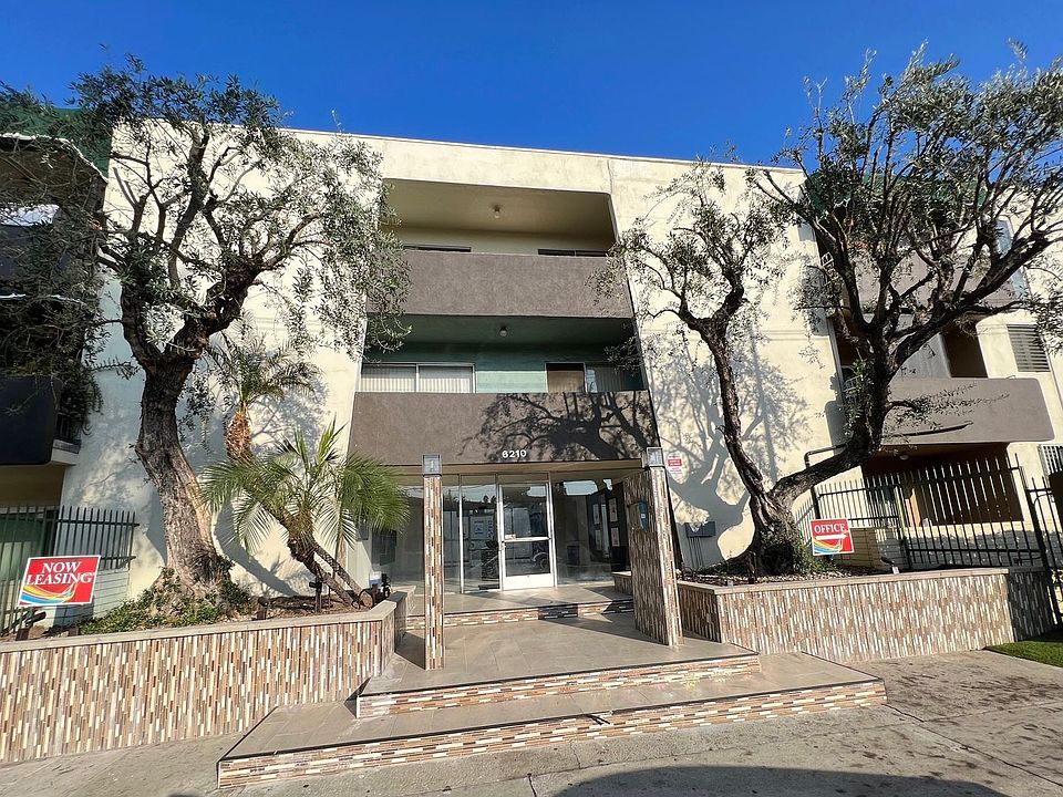 1st image of 6210 Reseda Blvd APT 204