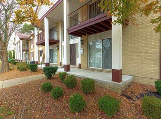 29200 Gloede Dr #135, Warren, MI 48088