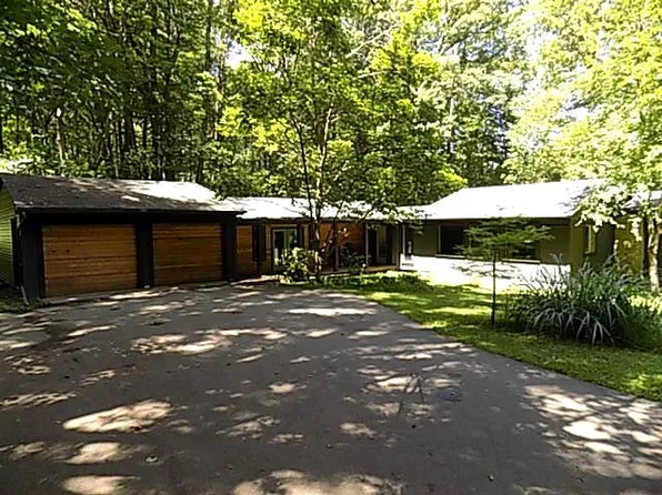 3347 Timpson Ave SE, Lowell, MI 49331