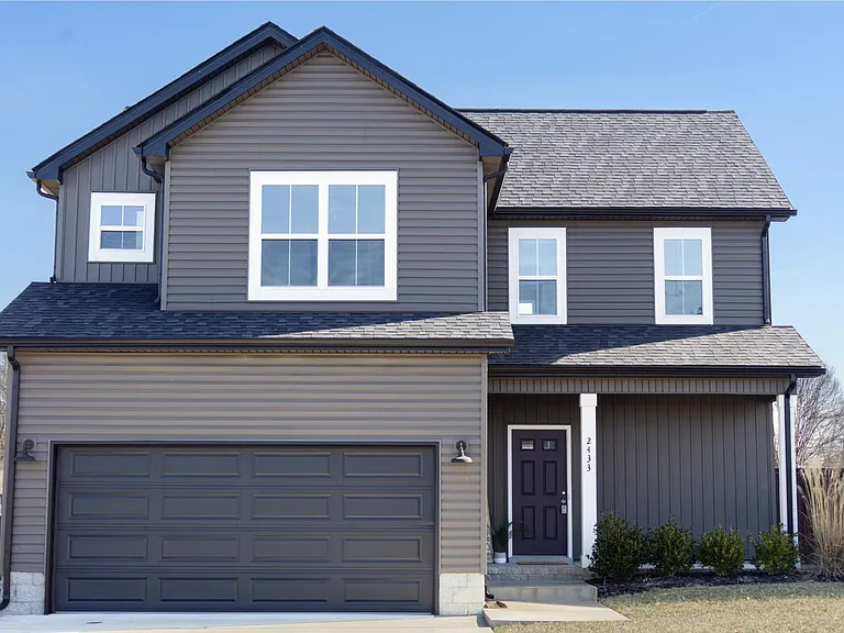 2433 Bucklin Dr — Photo 3