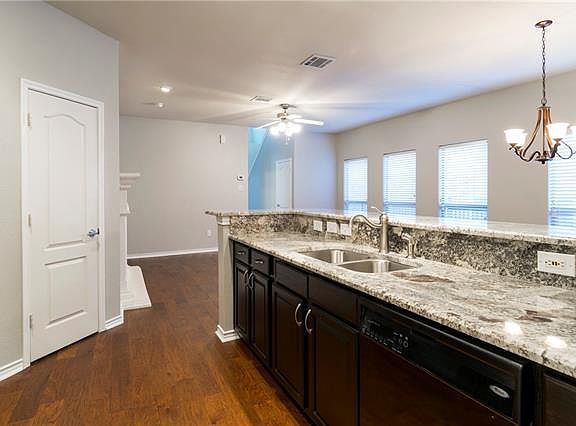 5th image of 6856 Livorno Ln