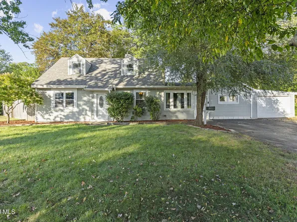 1076 Outer Drive, Schenectady, NY 12303