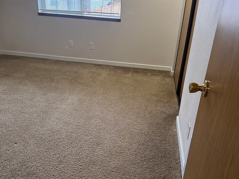 37th Street Apartments — Photo 12