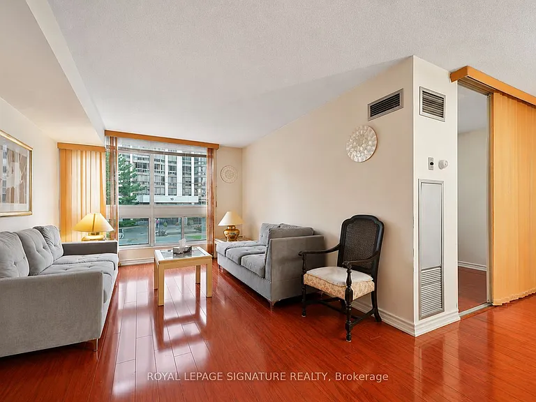 5 Kenneth Ave #205 — Photo 11