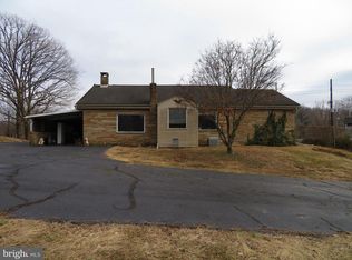 269 Crawford Quarry Rd, Falling Waters, WV 25419