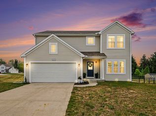 14472 Tupelo Dr, West Olive, MI 49460